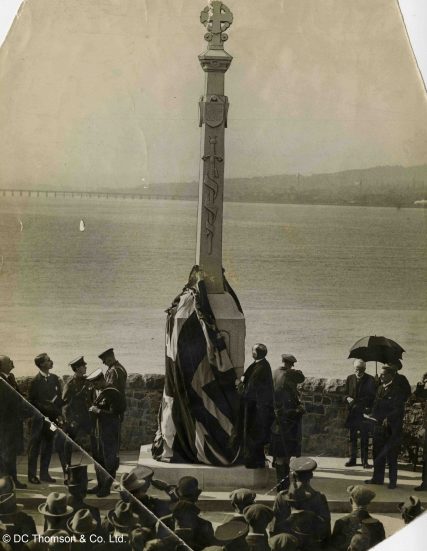 Unveiling of War Memorial 2 September 1922